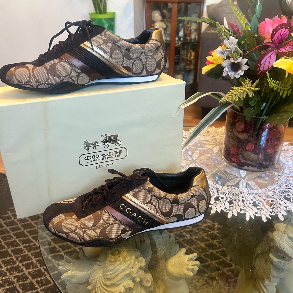 Brand New Coach Set